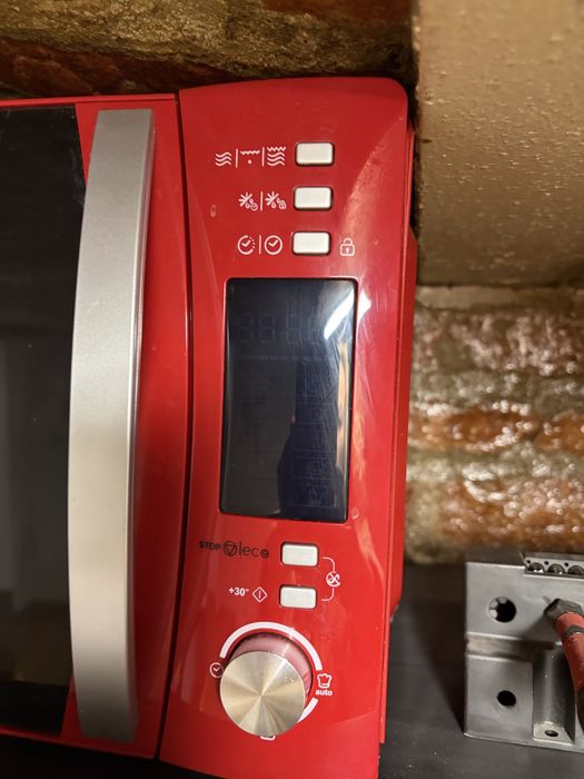 Vand cuptor microunde Daewoo