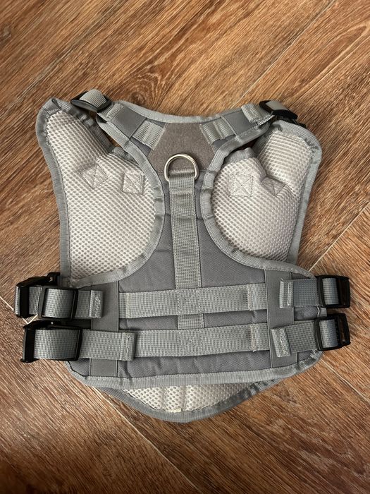 Продам шлейку тактическую для собак