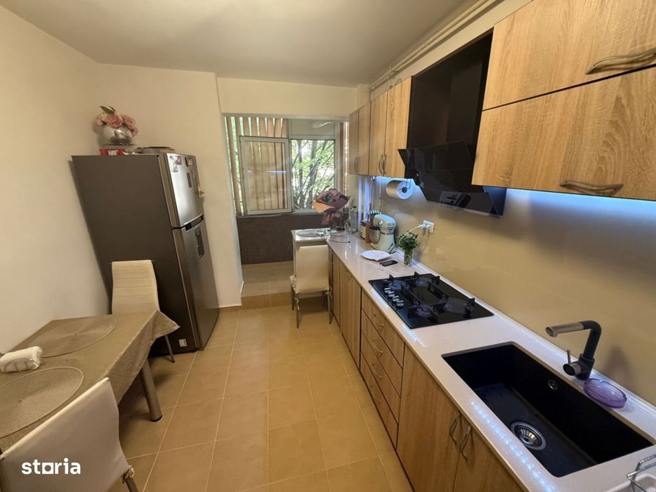 Apartament 3 camere zona Central