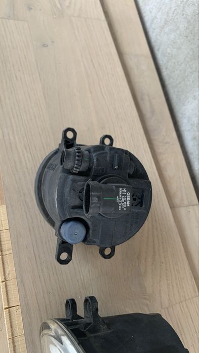 Продам противотуманки Камри 40 рав 4