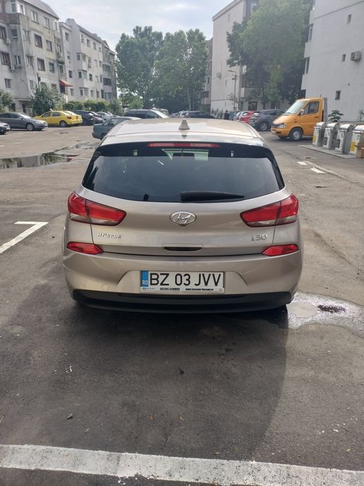 HYUNDAI i30 2019 — imagine 3
