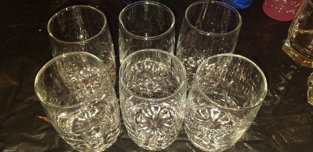 Стаканы разные мкр восток