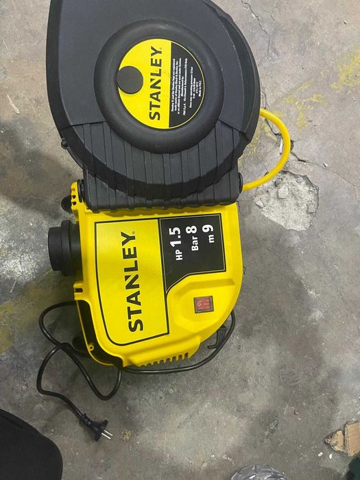 Compresor de perete fara ulei, Stanley, 1.5 hp , 8 BAR, 9m