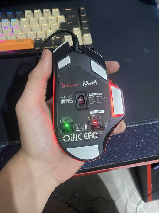 Мышь Bloody W95 Max Naraka белый