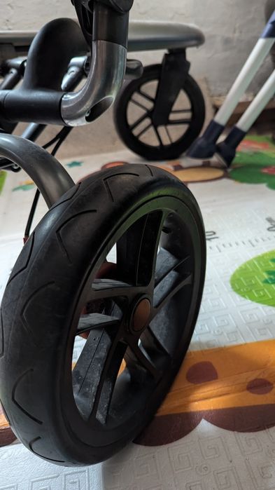 Коляска 40.000 тг