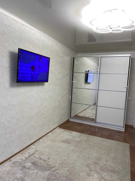 Продам 2 ком Уют 16,900 4 эт 48 кв.