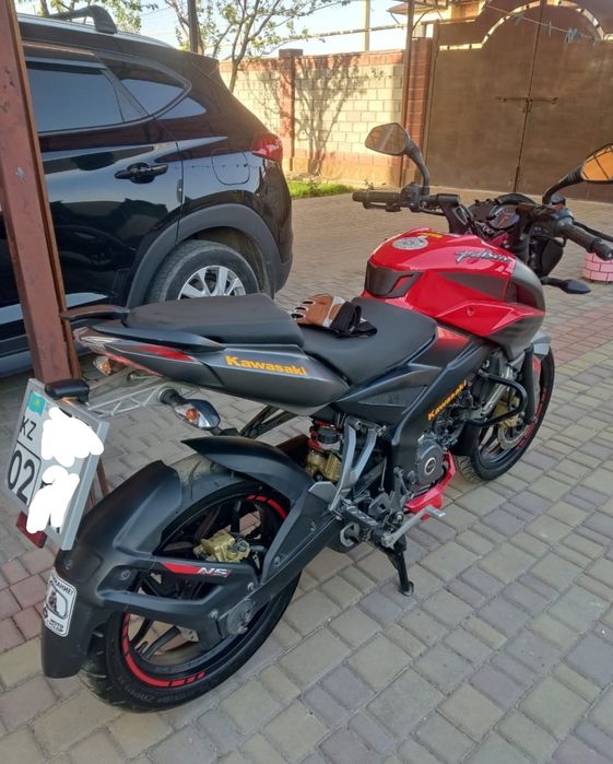 Мотоцикл BAJAJ PULSAR NS 200