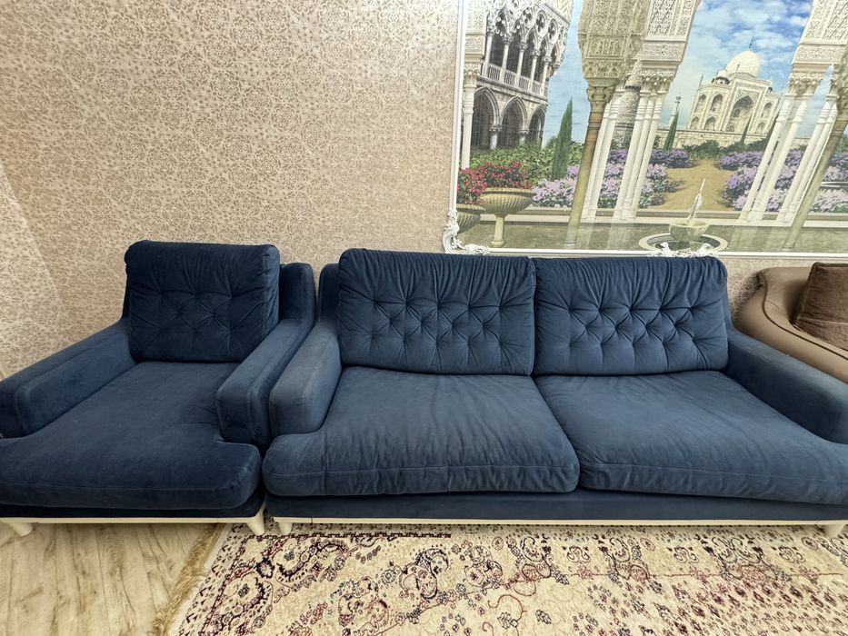 Продам диван с креслами
