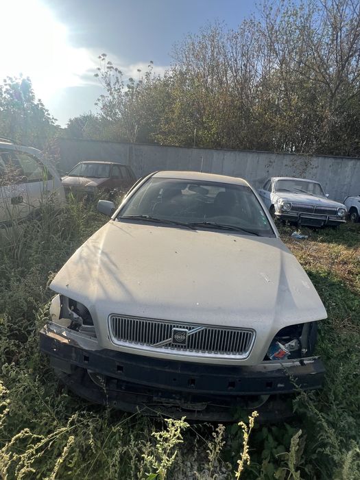 Volvo V40 НА ЧАСТИ