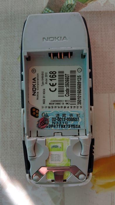 Нокия 3310 добре запазена и в отлично техническо състояние.
