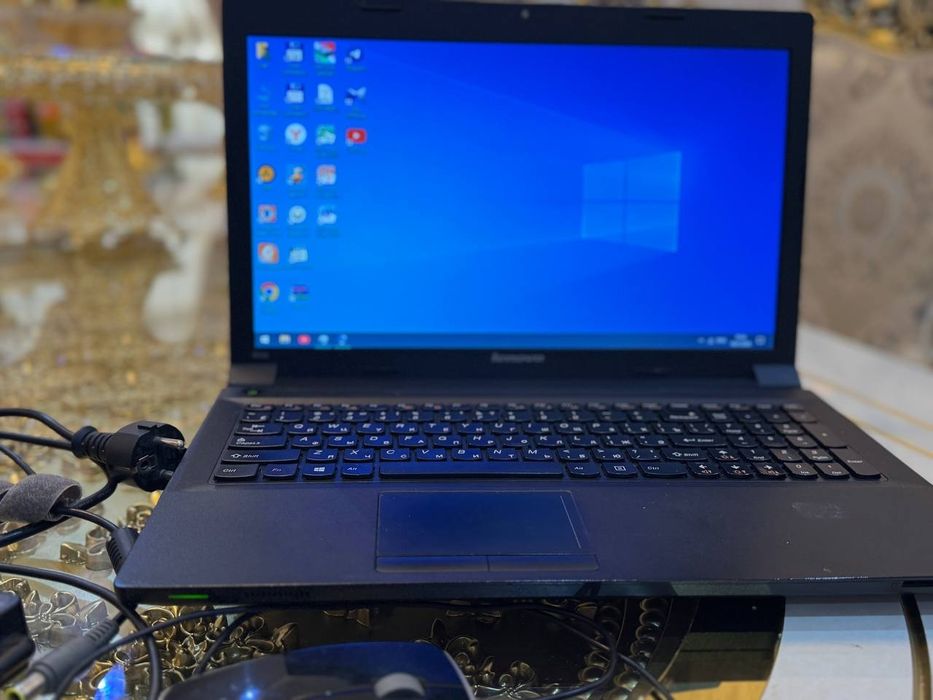 Ноутбук Lenovo V590