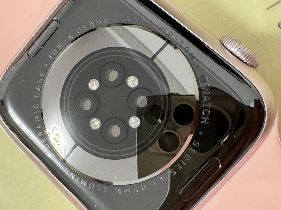Apple watch series 9 45 mm pink