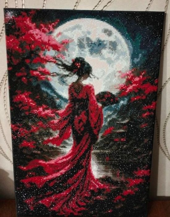 Картины Мозайка ,размеры разные. В подрамнике и без.