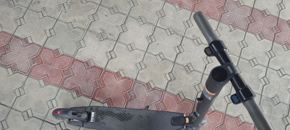 Ninebot KickScooter ES2