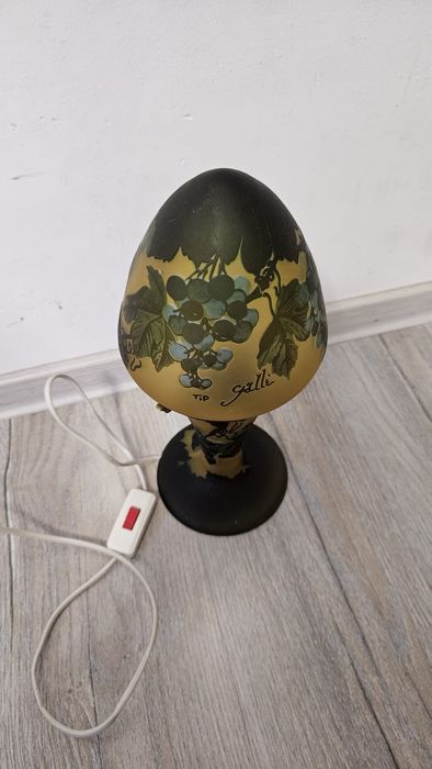 Lampă de Masă Cameo Glass Stil Art Nouveau (Tip Gallé)