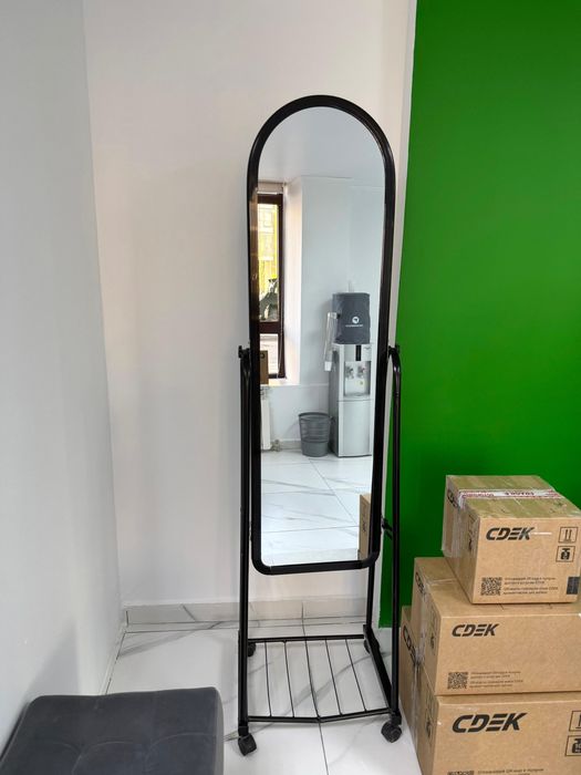 Продам диван и зеркало