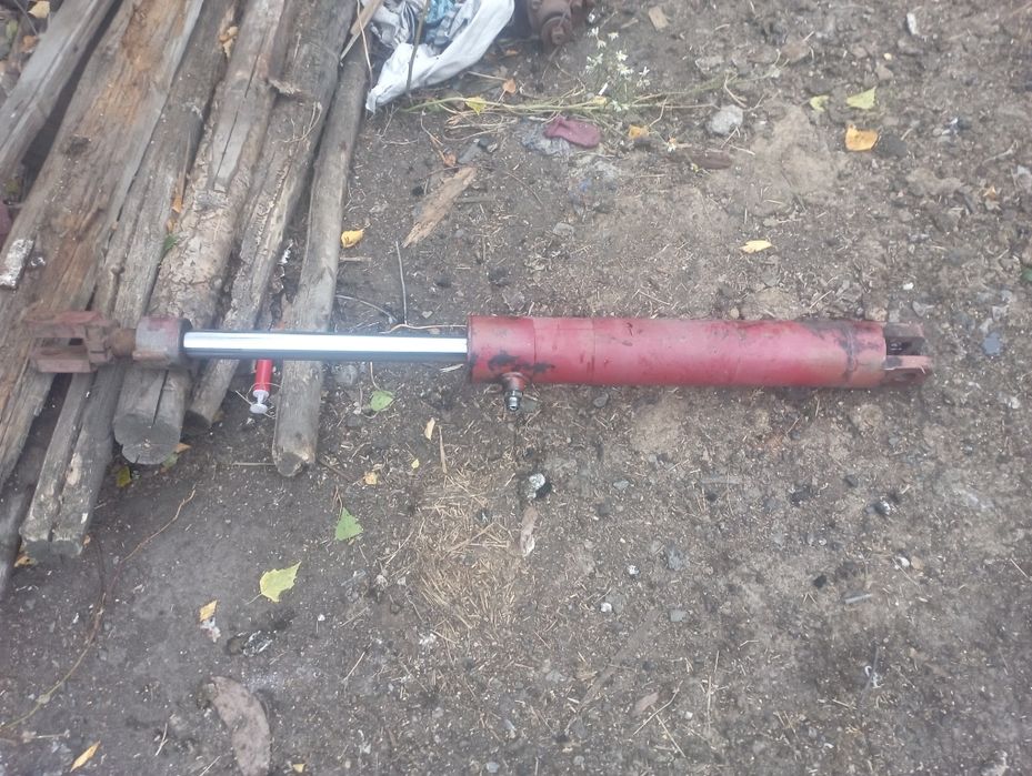 Продам цилиндр гидравлический
