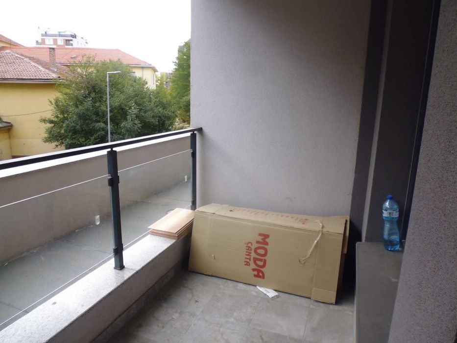 Двустаен тухлен апартамент за продажба в ж.к. Връбница 2, гр. София