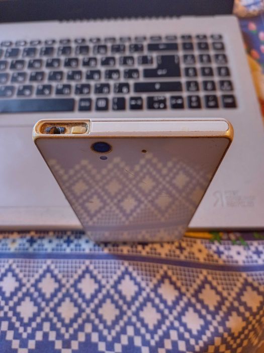 Смартфон Sony Xperia Z