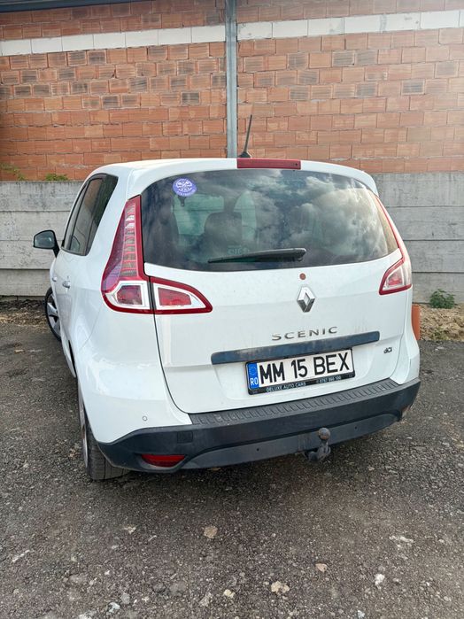 Renault scenic 2011