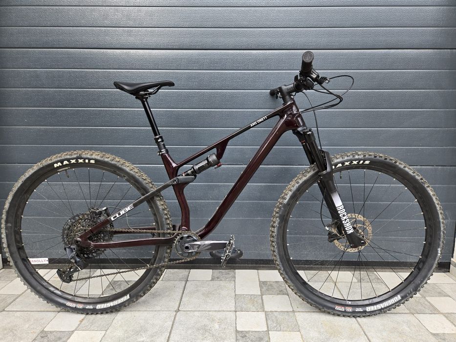 Vand full suspension cube