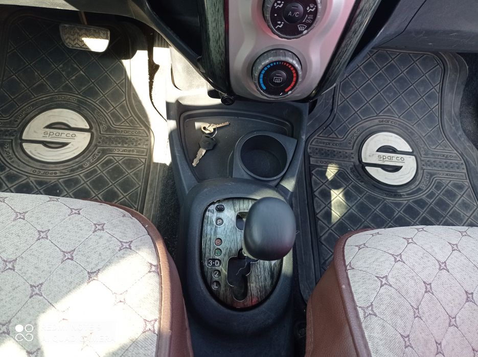 продам Тойота ярис