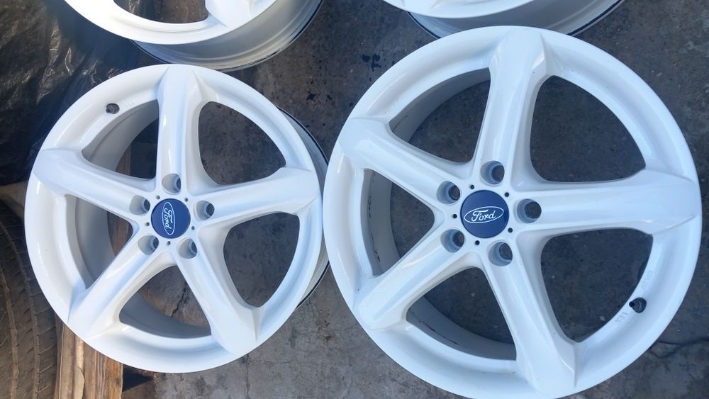 Set 4 jante aliaj r17 Ford  5x108, Focus,kuga,Mondeo,S-max Volvo, Cmax, Puma preț 1600 lei setul