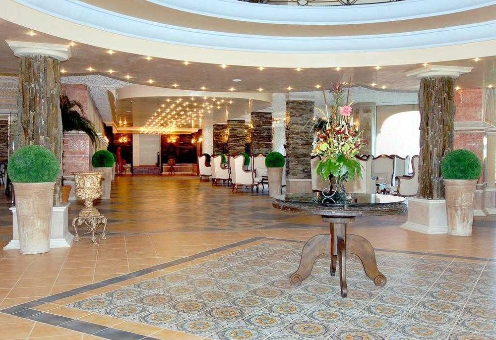 Продава се Двустаен апартамент в к.к. Елените - 92 кв.м за 755 €/кв.м - Снимка #12