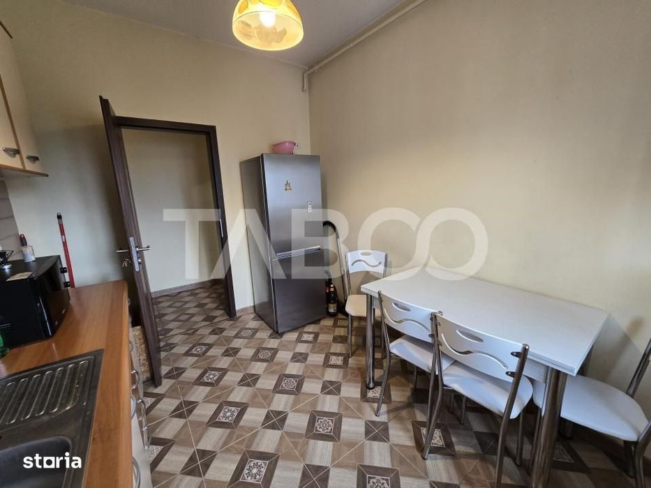 Apartament 2 camere de inchiriat cu balcon si parcare Piata Cluj Sibiu
