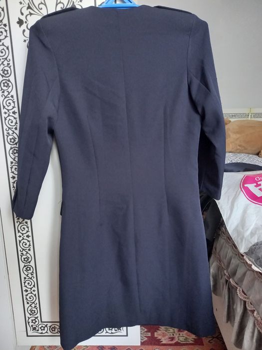 Продам платье пиджак новые