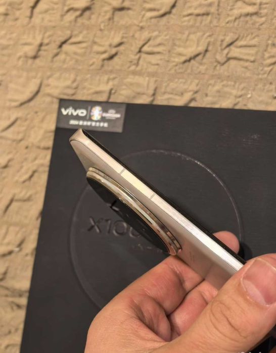 Флагменский смартфон Vivo