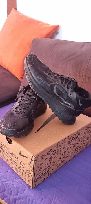 Продавам Nike Core-Tex
