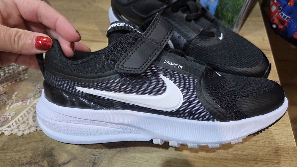 Нови маратонки найк  nike