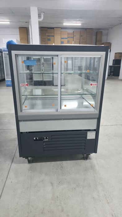 Сладкарска хладилна витрина 100 см