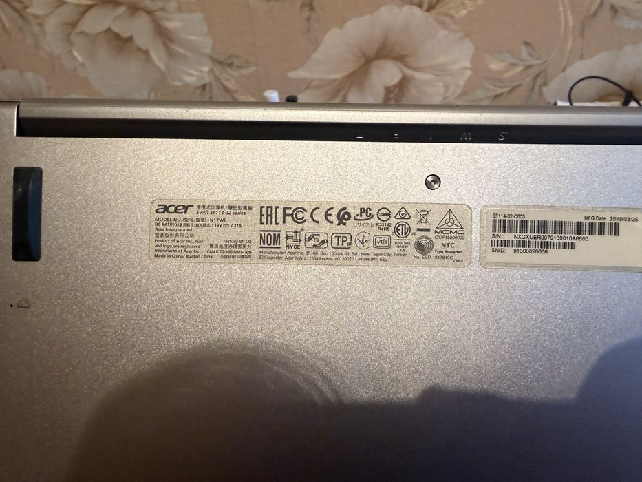 Ноутбук Acer.