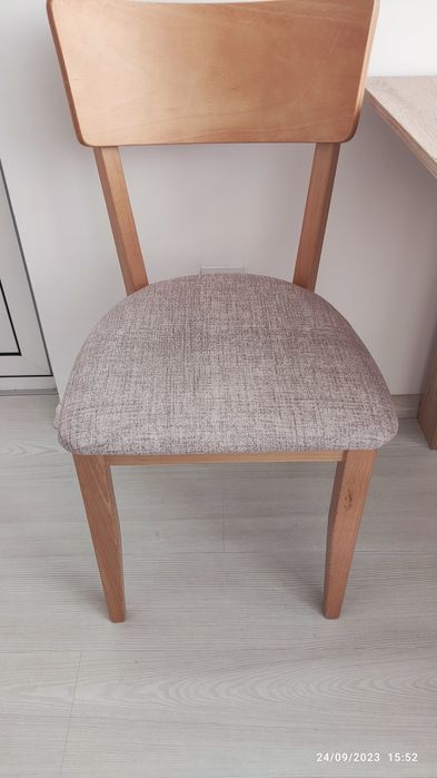 Маса и четири стола