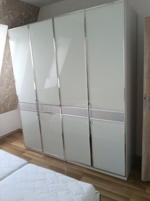 Dau in chirie apartament cu doua camere mobilat