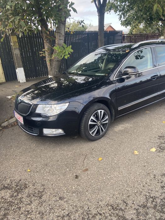 Vand sau schimb Skoda Superb