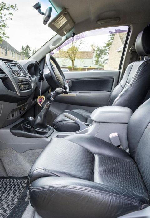 Dezmembrez Toyota Hilux 3.0 Invincible 2006-2011 1KD-FTV