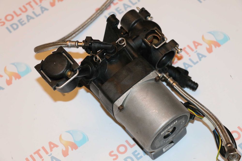 Grup hidraulic sau pompa Grundfos UPS 15-60 RLE centrala Bosch 5000