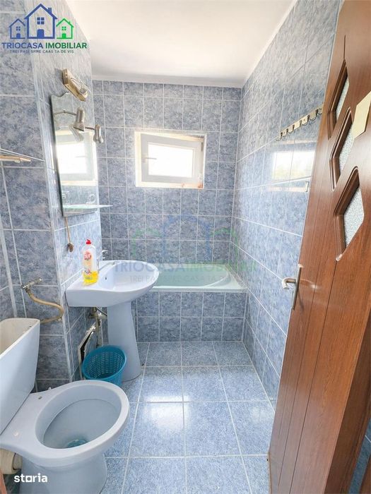 Apartament 3 camere Rovine