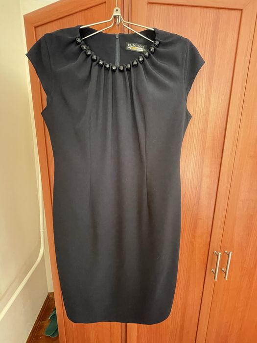 Продаю платья, пиджак, куртку