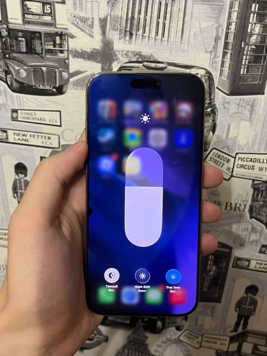 Продам Iphone 16 Pro Max