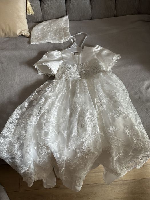 Rochie albe botez pentru bebelusa