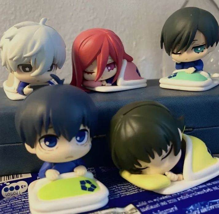 Синяя тюрьма фигурка