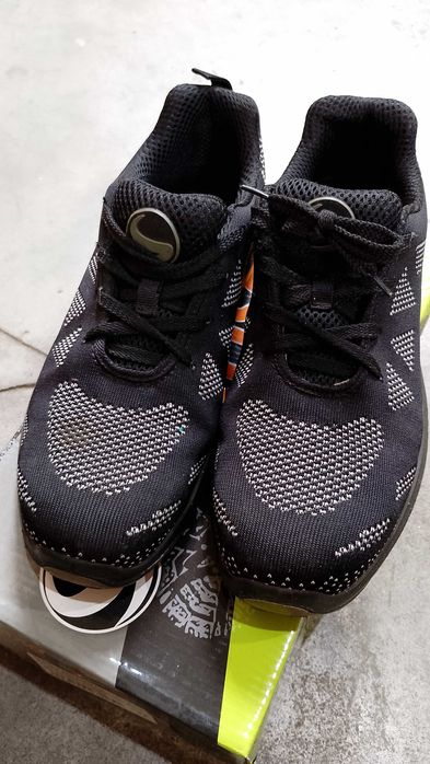 Работни обувки различни