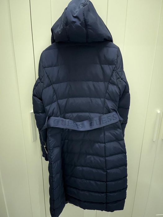 Пуховик guess бу