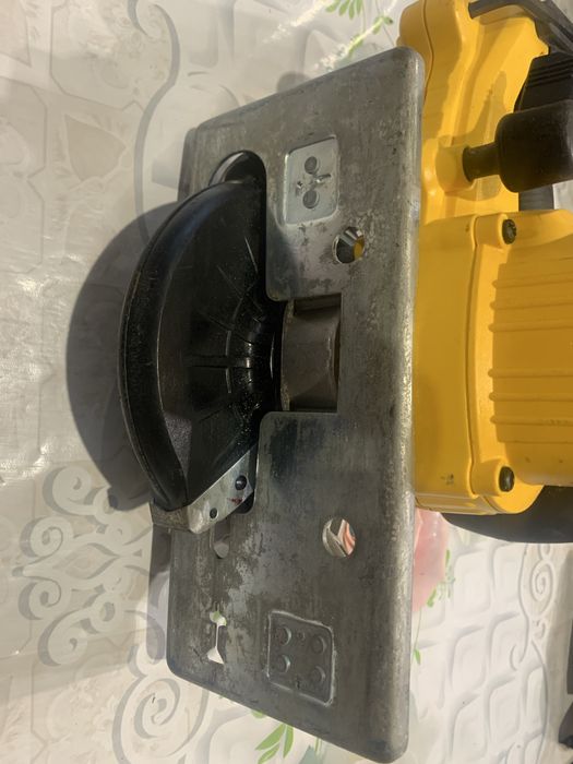 DeWALT DCS373/Акумулаторен ръчен циркуляр за метал