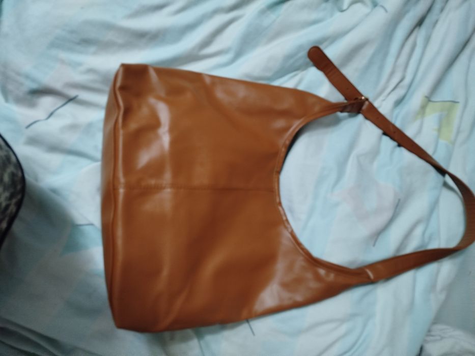 Продаю сумку новая