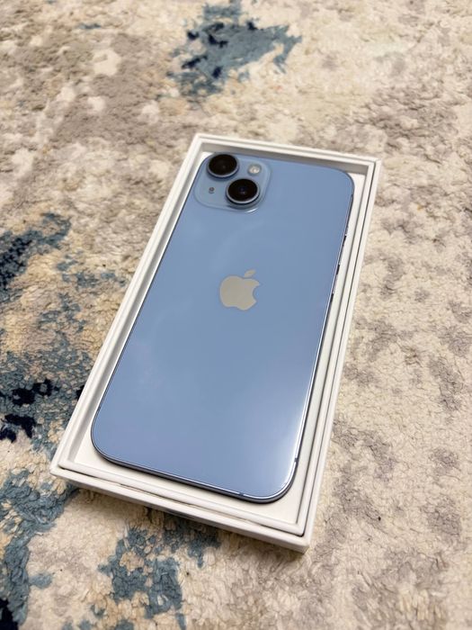 iPhone 14 Blue